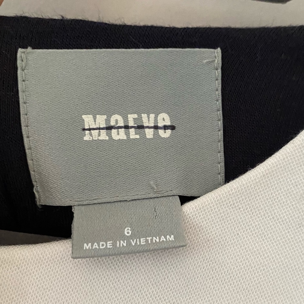 Maeve Anthropologie Color Block Navy Cream Flare Cable Sweater Dress - Picture 8 of 11